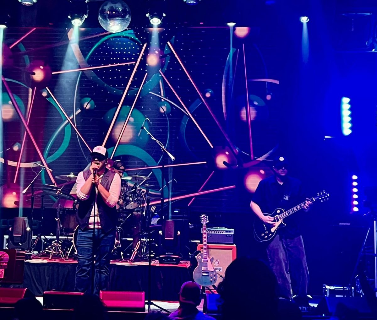 Feels Like Summer Live